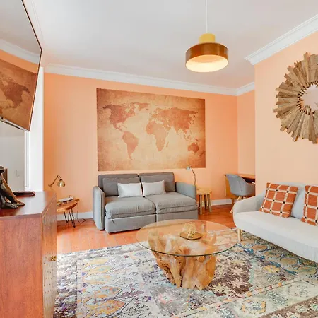 Apartament Spacious 1 Bedroom With A Parking Spot In Chiado *