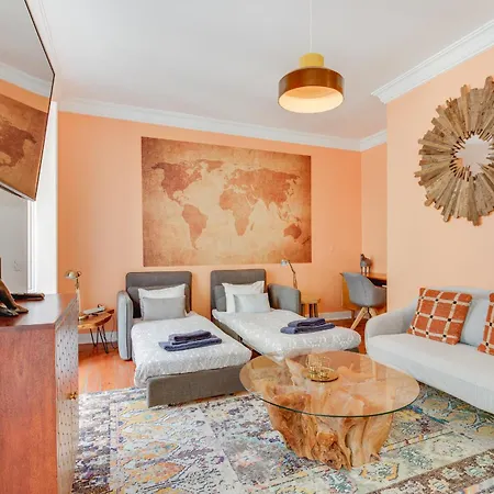 Appartamento Spacious 1 Bedroom With A Parking Spot In Chiado *