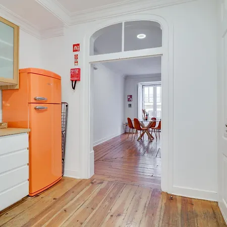 Appartamento Spacious 1 Bedroom With A Parking Spot In Chiado *